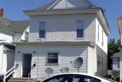 630 6th Ave, Clinton, IA 52732