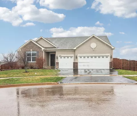 133 Stowe Ct, Fox Lake, IL 60020