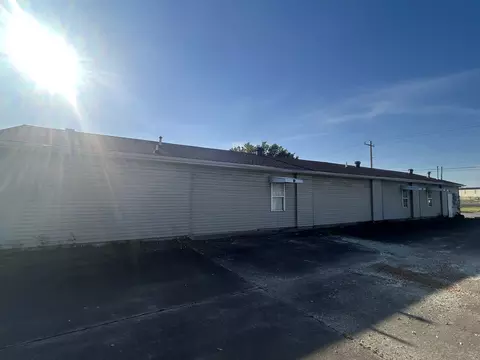 1160 E 8th St, Metropolis, IL 62960 photo 7