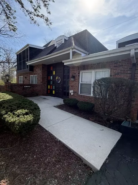 12642 S London Ln #2, Palos Heights, IL 60463