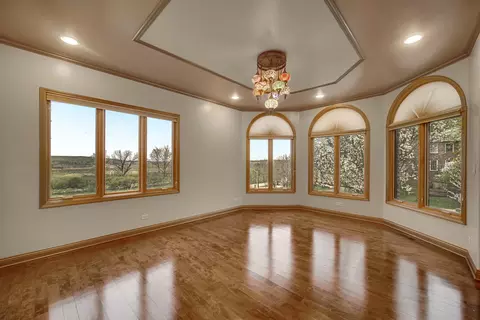 Living - 441 Delaware Cir, Bolingbrook, IL 60440 photo 2 of 8