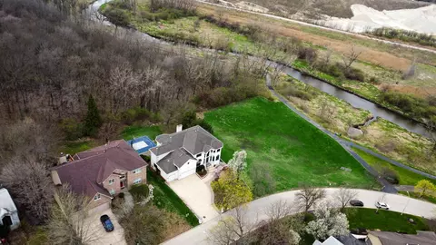 View/Area - 441 Delaware Cir, Bolingbrook, IL 60440 photo 2 of 7