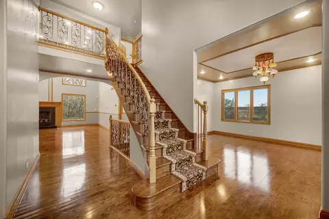 Entry Way - 441 Delaware Cir, Bolingbrook, IL 60440 photo 1 of 5