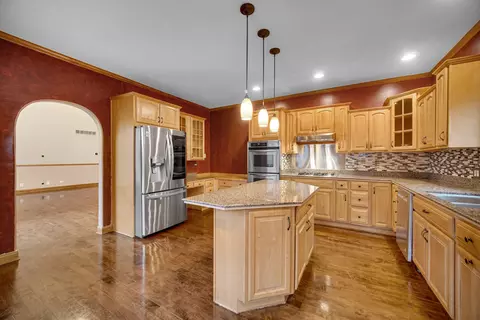 Kitchen - 441 Delaware Cir, Bolingbrook, IL 60440 photo 1 of 8