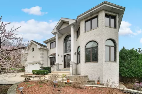 Exterior - 441 Delaware Cir, Bolingbrook, IL 60440 photo 2 of 8