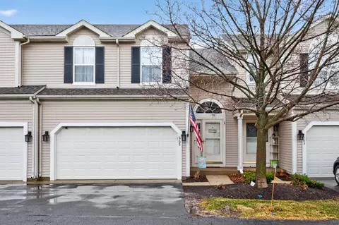 665 Kenwood Ct, Dekalb, IL 60115