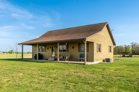 9242 E Park Street Rd, Du Quoin, IL 62832