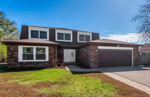 11 Birchwood Ave, Deerfield, IL 60015