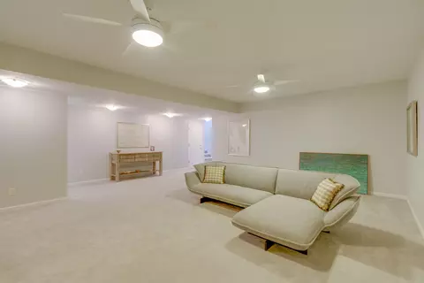 Living - 3550 Bishop Rd, Mount Vernon, IL 62864 photo 7 of 8