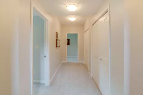 Entry Way - 3550 Bishop Rd, Mount Vernon, IL 62864 photo 7 of 8