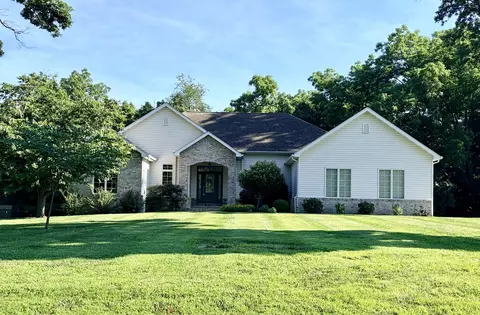 3550 Bishop Rd, Mount Vernon, IL 62864