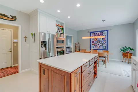 Kitchen - 3550 Bishop Rd, Mount Vernon, IL 62864 photo 6 of 6