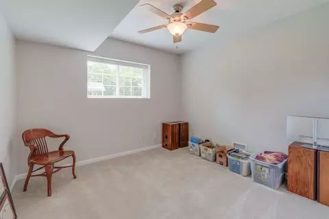 Bedroom - 3550 Bishop Rd, Mount Vernon, IL 62864 photo 7 of 8