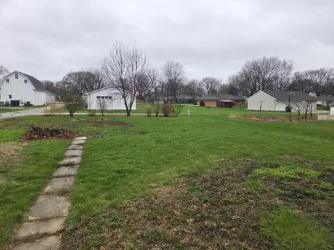 Exterior - 407 N Elm St, Gardner, IL 60424 photo 4 of 4
