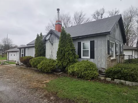 Exterior - 407 N Elm St, Gardner, IL 60424 photo 2 of 4