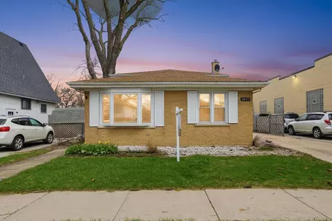 3841 Arthur Ave, Brookfield, IL 60513