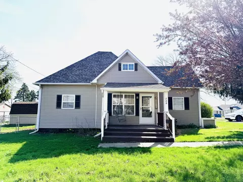 726 S 2nd Ave, Hoopeston, IL 60942