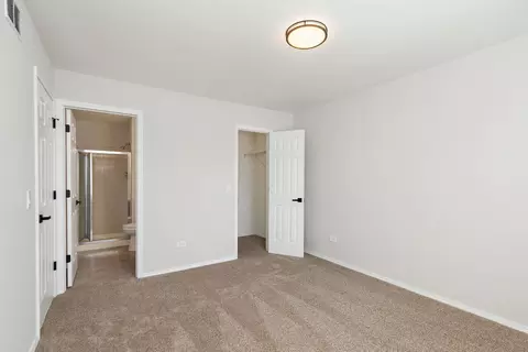 Bedroom - 628 Mallard Ct #B2, Bartlett, IL 60103 photo 3 of 3