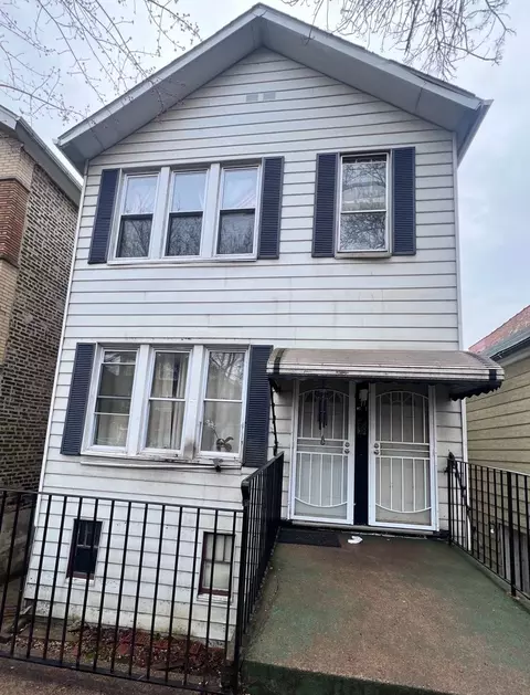 471 W 27th St, Chicago, IL 60616