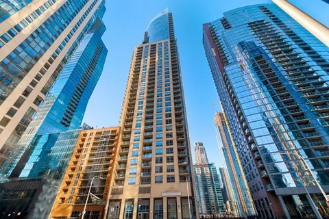 420 E Waterside Dr #3004, Chicago, IL 60601
