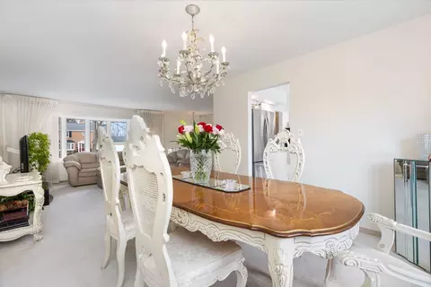 Dining - 515 N Walnut St, Itasca, IL 60143 photo 2 of 4