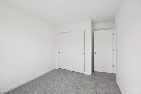 Bedroom - 1291 Foxglove Dr, Bartlett, IL 60103 photo 5 of 6