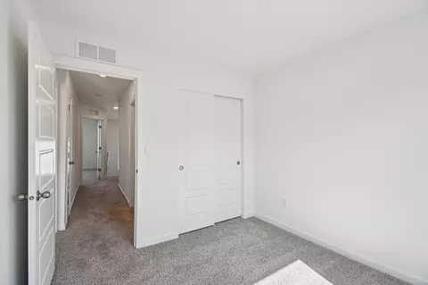 Entry Way - 1291 Foxglove Dr, Bartlett, IL 60103 photo 3 of 3