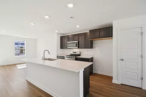 Kitchen - 1291 Foxglove Dr, Bartlett, IL 60103 photo 2 of 5