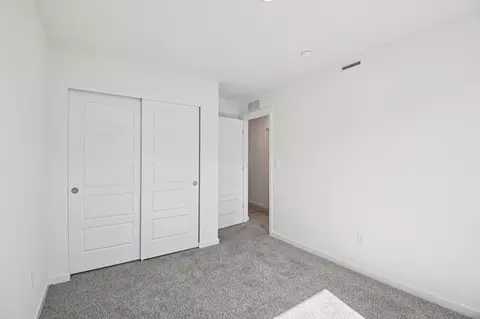 Bedroom - 1291 Foxglove Dr, Bartlett, IL 60103 photo 6 of 6