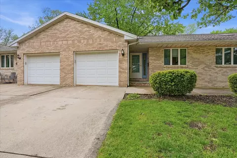 500 S C S 4th St #C, Fairbury, IL 61739