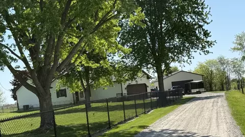 4464 E 2709 Rd, Sandwich, IL 60548