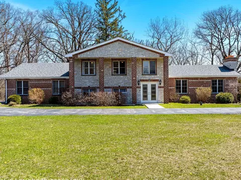 3 N747 Ferson Creek Rd, Saint Charles, IL 60174