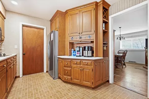 Kitchen - 505 W Summit St, Normal, IL 61761 photo 5 of 5