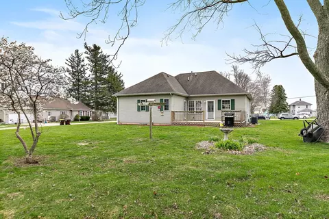 Exterior - 201 W Hardanger Gate, Lee, IL 60530 photo 5 of 8