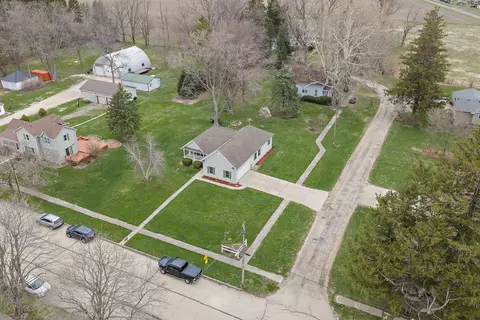View/Area - 201 W Hardanger Gate, Lee, IL 60530 photo 3 of 9