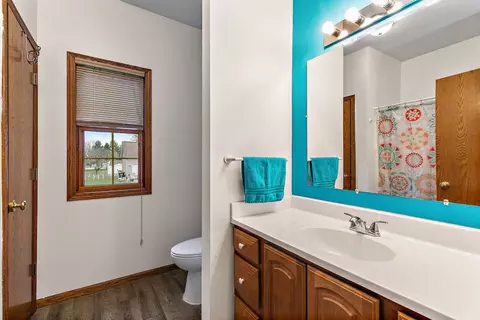 Bath - 201 W Hardanger Gate, Lee, IL 60530 photo 1 of 2