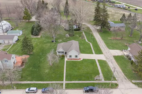 View/Area - 201 W Hardanger Gate, Lee, IL 60530 photo 2 of 9