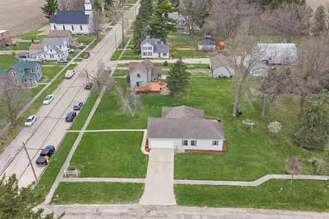 View/Area - 201 W Hardanger Gate, Lee, IL 60530 photo 4 of 9