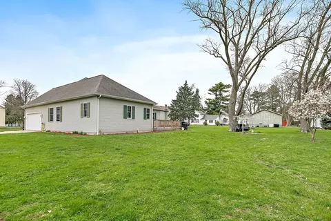 Exterior - 201 W Hardanger Gate, Lee, IL 60530 photo 6 of 8