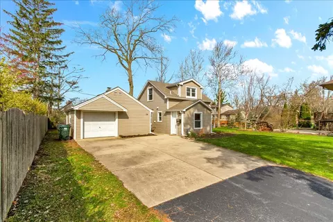 34 N Greenwood Ave, Palatine, IL 60074