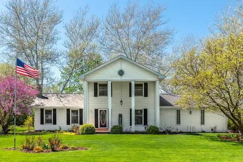 721 Wisconsin Rd, New Lenox, IL 60451