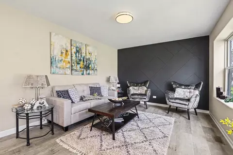 Living - 5743 W 79th St, Burbank, IL 60459 photo 1 of 3