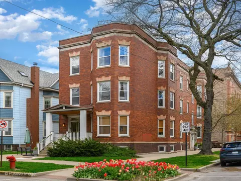 3903 N Seeley Ave #3, Chicago, IL 60618