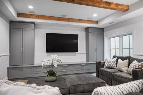 Living - 800 Glenview Rd, Glenview, IL 60025 photo 9 of 10