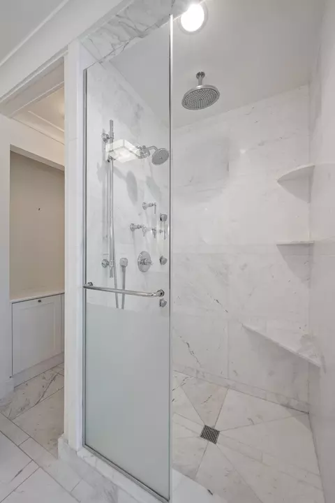 Bath - 800 Glenview Rd, Glenview, IL 60025 photo 6 of 10