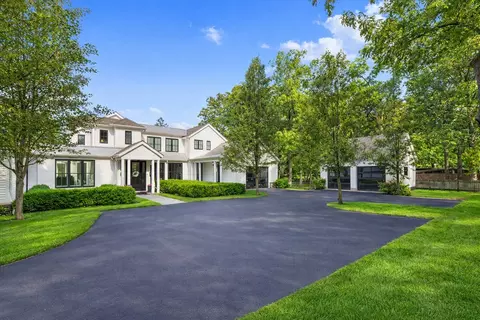 Exterior - 800 Glenview Rd, Glenview, IL 60025 photo 3 of 12