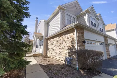 46 Kelsey Ct, Algonquin, IL 60102 photo 2