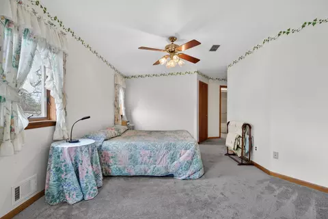 Bedroom - 3420 Quail Ct, Morris, IL 60450 photo 7 of 7