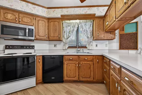 Kitchen - 3420 Quail Ct, Morris, IL 60450 photo 4 of 4
