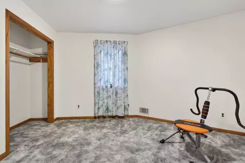 Bedroom - 3420 Quail Ct, Morris, IL 60450 photo 5 of 7